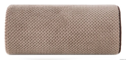 606ed8c48c974a43863fa7aad38aaeae
